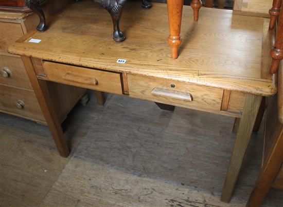 Oak 2 drawer writing table